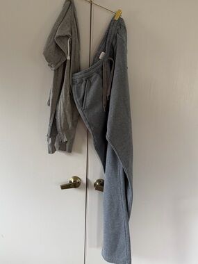 Bundle Nike & Puma Heather Grey Cotton Sweatshirt and Pants, Medium